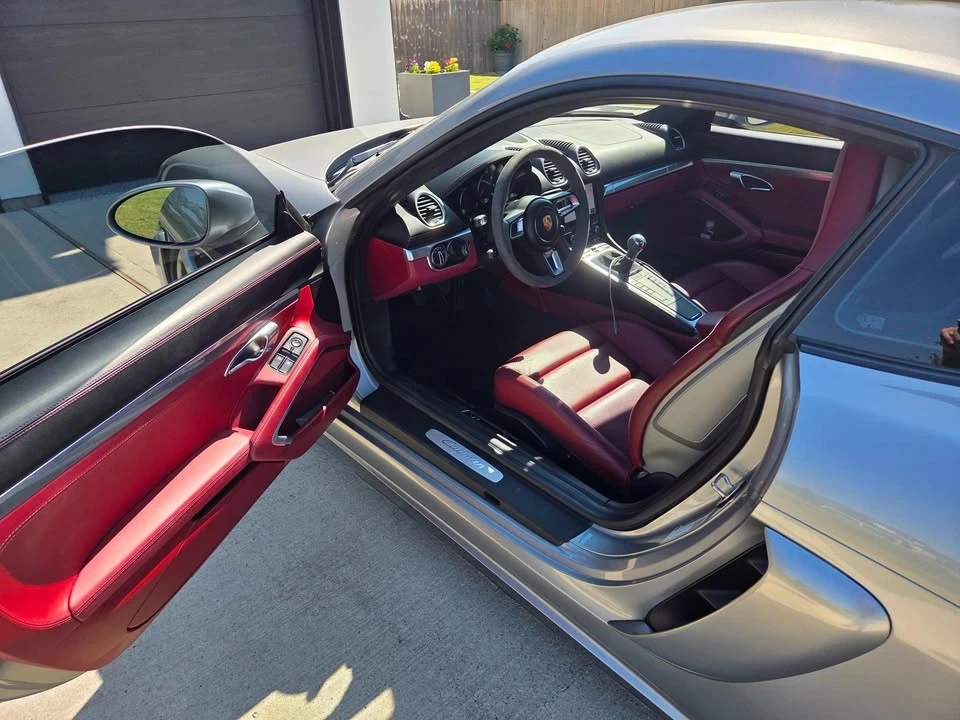 2019 Porsche 718 Cayman - Image 7 of 7