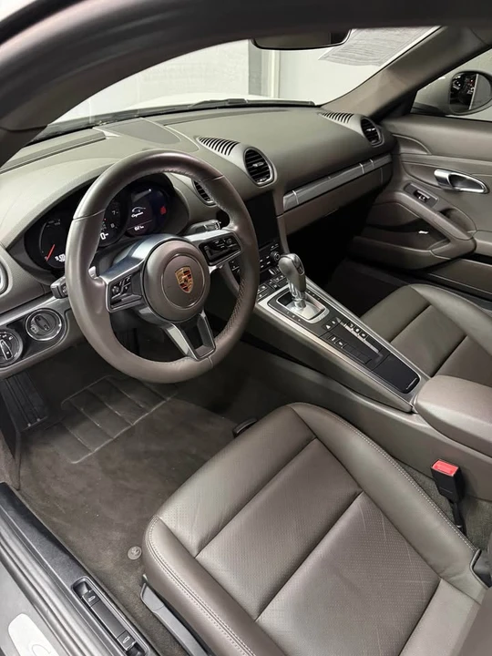 2019 Porsche 718 Cayman - Image 5 of 9