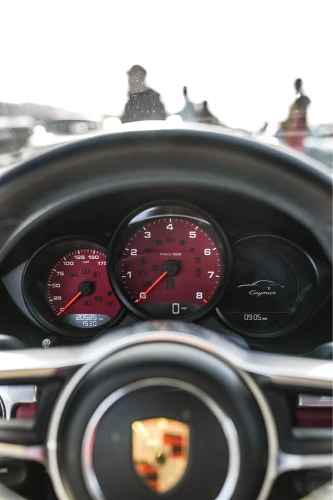 2019 Porsche 718 Cayman - Image 4 of 9