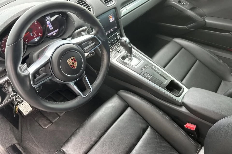 2019 Porsche 718 Cayman - Image 6 of 6