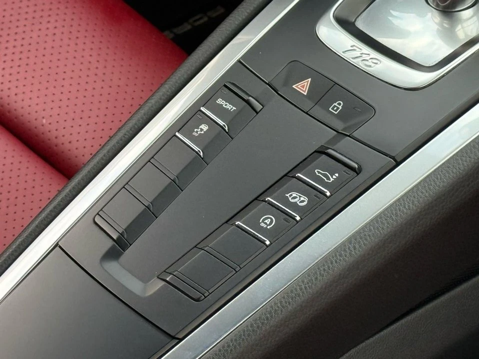 2019 Porsche 718 Cayman - Image 14 of 20