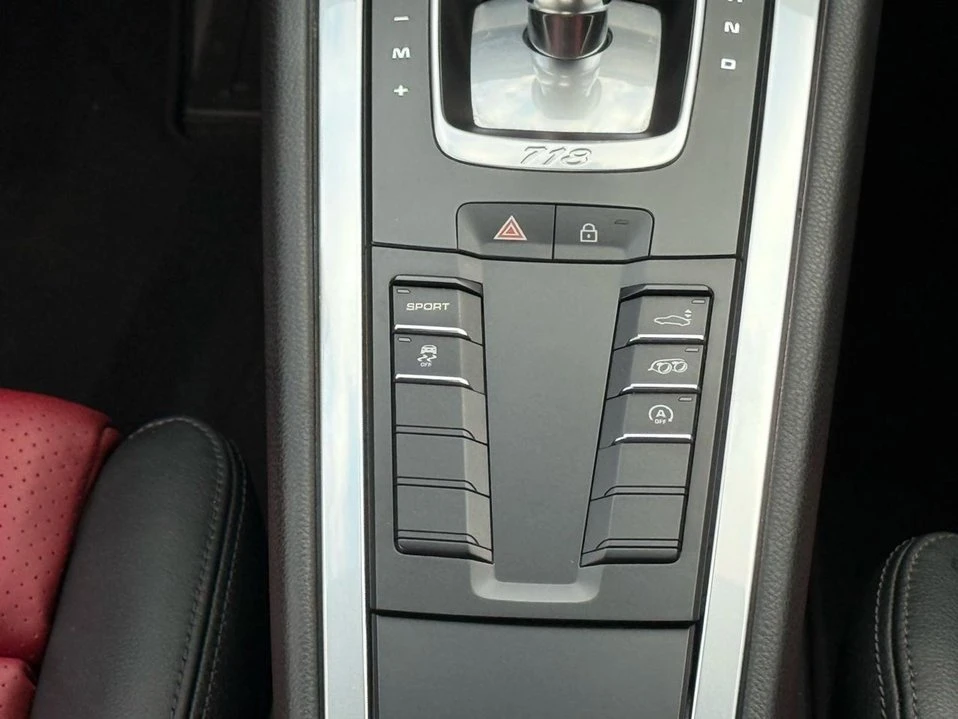 2019 Porsche 718 Cayman - Image 10 of 20