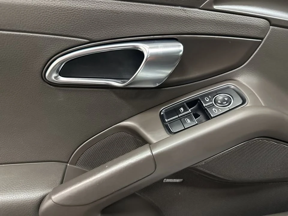 2019 Porsche 718 Cayman - Image 18 of 20