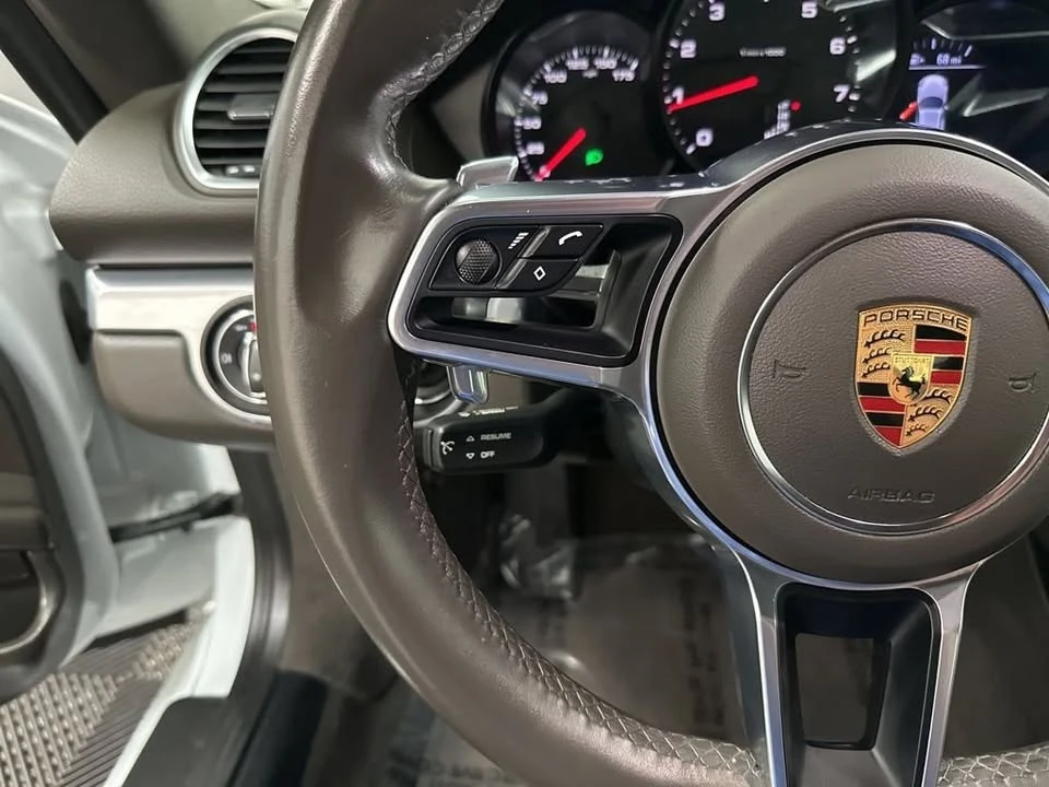 2019 Porsche 718 Cayman - Image 15 of 20