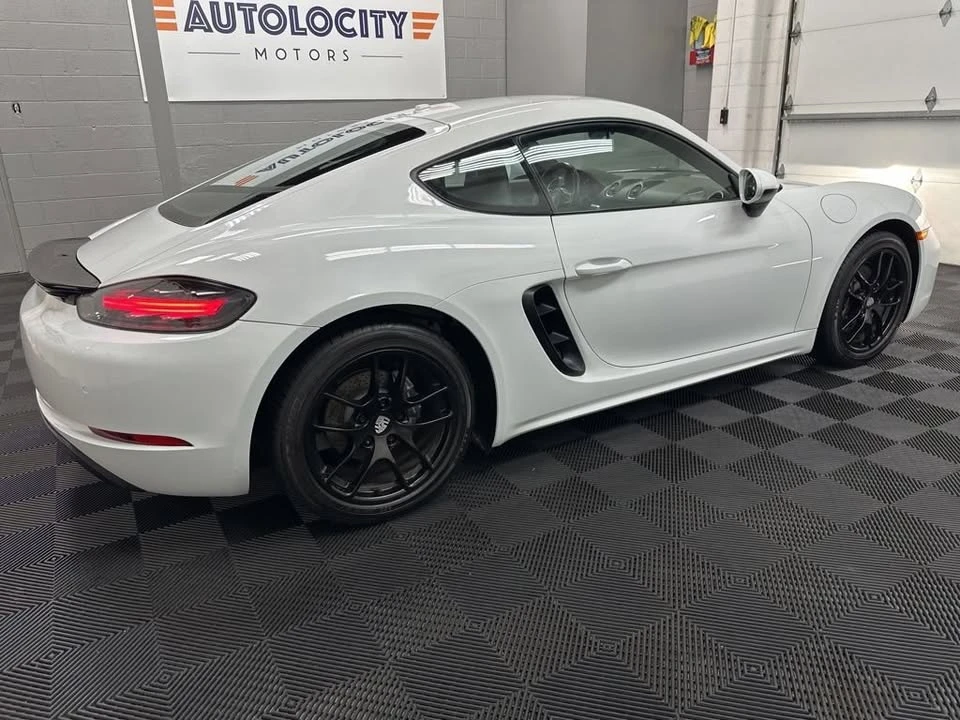 2019 Porsche 718 Cayman - Image 11 of 20