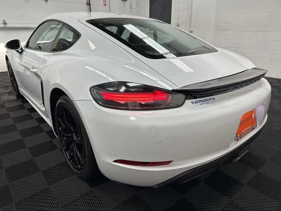 2019 Porsche 718 Cayman - Image 8 of 20