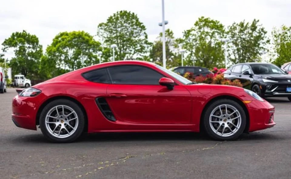 2019 Porsche 718 Cayman - Image 6 of 15