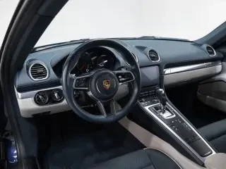 2019 Porsche 718 Cayman - Image 4 of 4