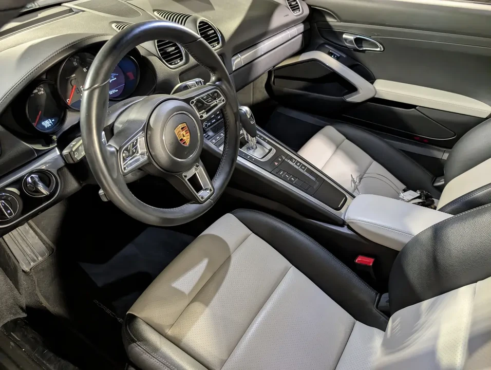 2019 Porsche 718 Cayman - Image 4 of 6