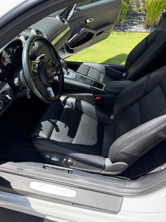 2019 Porsche 718 Cayman - Image 4 of 9