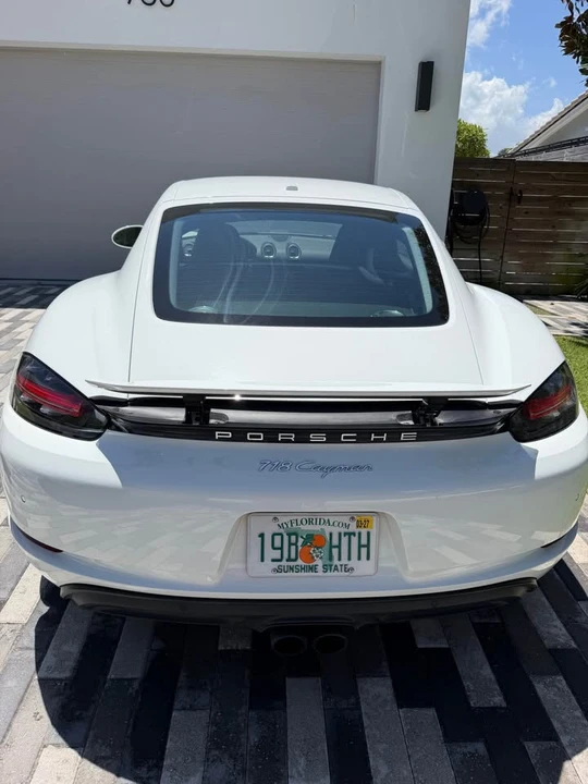 2019 Porsche 718 Cayman - Image 2 of 9