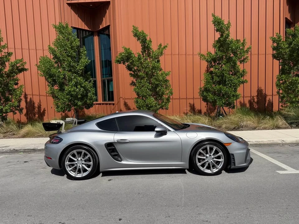 2019 Porsche 718 Cayman - Image 9 of 12