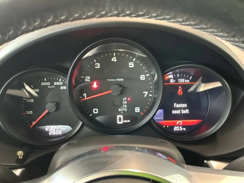 2019 Porsche 718 Cayman - Image 12 of 20