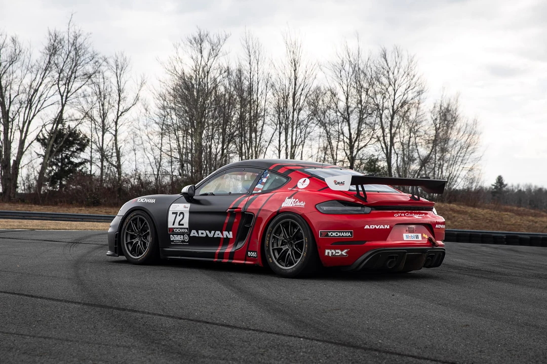 2019 Porsche 718 Cayman GT4 Clubsport - Image 23 of 31