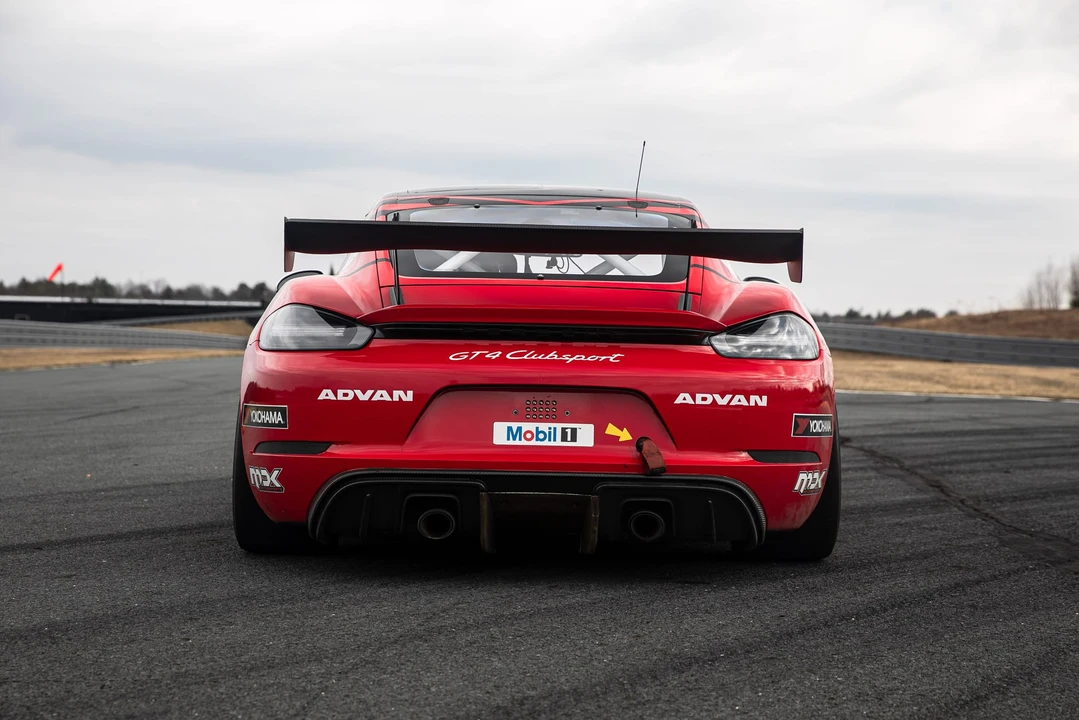 2019 Porsche 718 Cayman GT4 Clubsport - Image 18 of 31