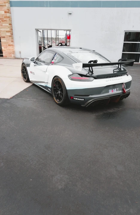 2019 Porsche 718 Cayman GT4 Clubsport - Image 10 of 31