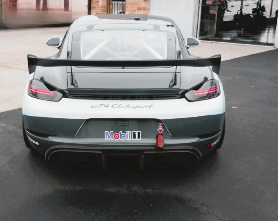 2019 Porsche 718 Cayman GT4 Clubsport - Image 8 of 31