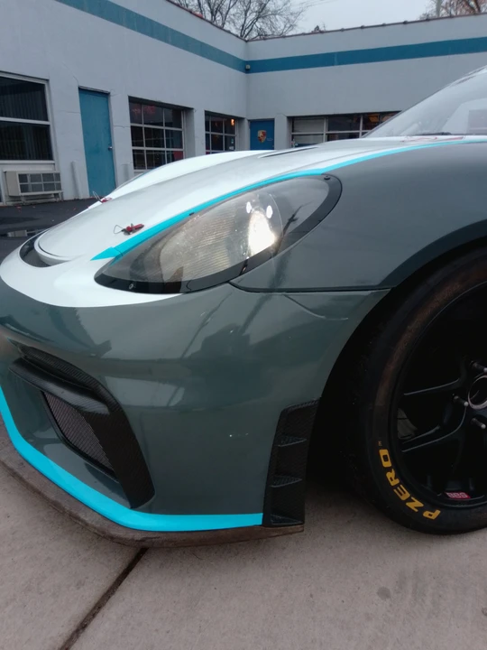 2019 Porsche 718 Cayman GT4 Clubsport - Image 24 of 31