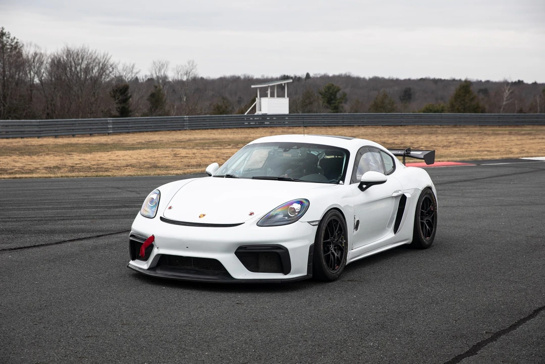 2019 Porsche 718 Cayman GT4 - Image 4 of 31