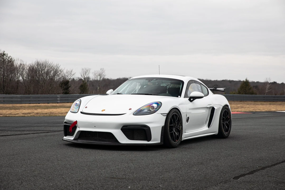 2019 Porsche 718 Cayman GT4 - Image 5 of 31