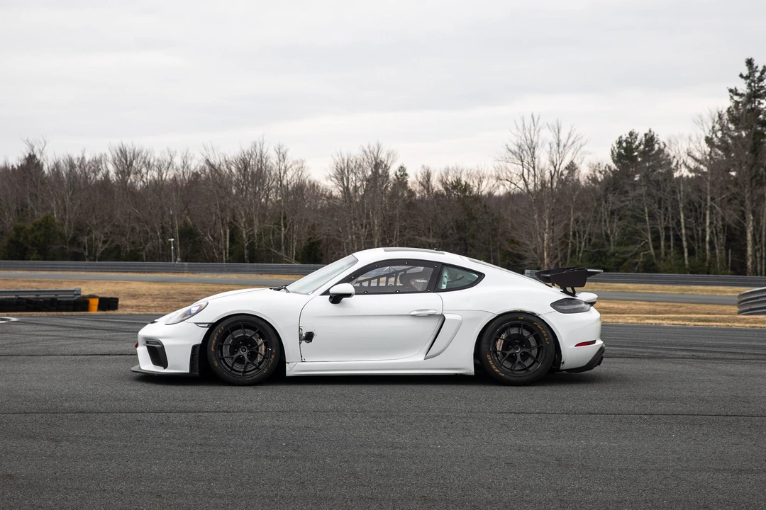 2019 Porsche 718 Cayman GT4 - Image 24 of 31