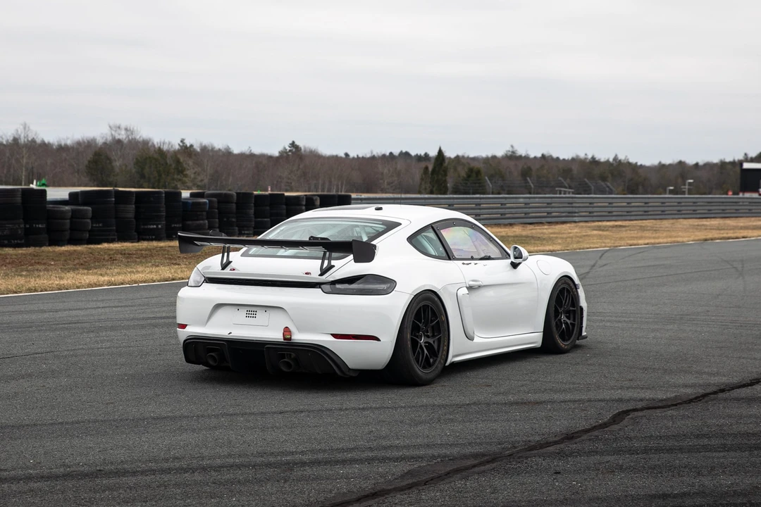 2019 Porsche 718 Cayman GT4 - Image 16 of 31