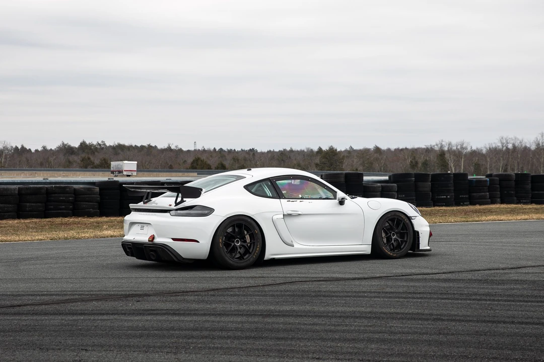 2019 Porsche 718 Cayman GT4 - Image 14 of 31