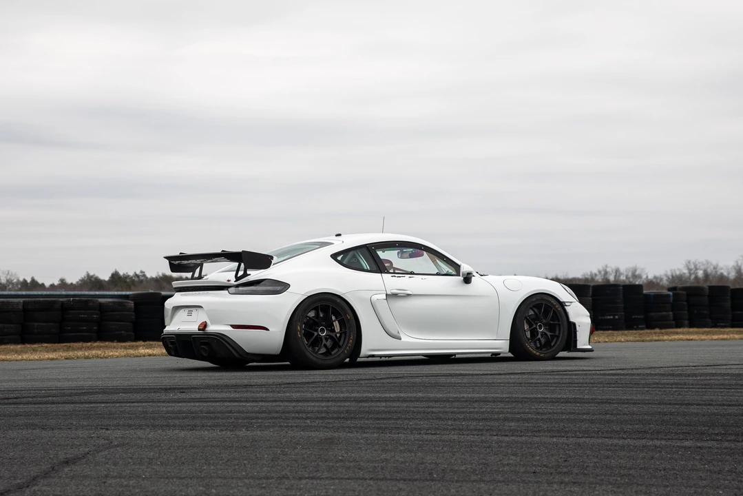 2019 Porsche 718 Cayman GT4 - Image 15 of 31