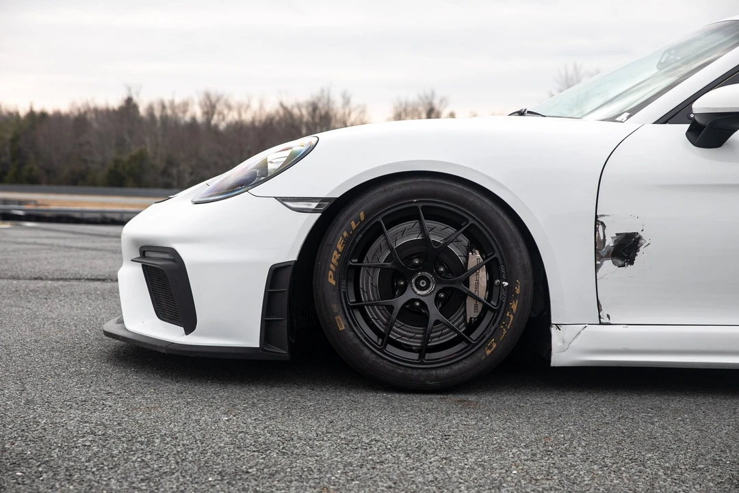 2019 Porsche 718 Cayman GT4 - Image 26 of 31