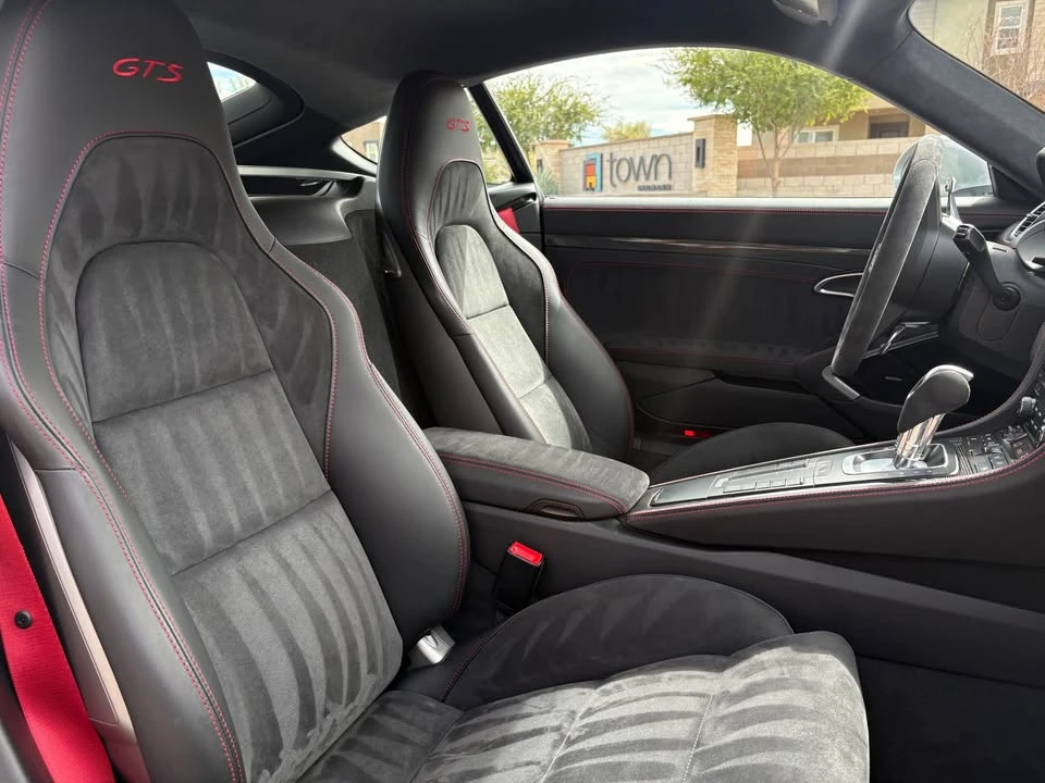 2019 Porsche 718 Cayman - Image 16 of 18