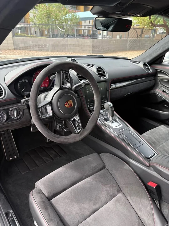 2019 Porsche 718 Cayman - Image 11 of 18