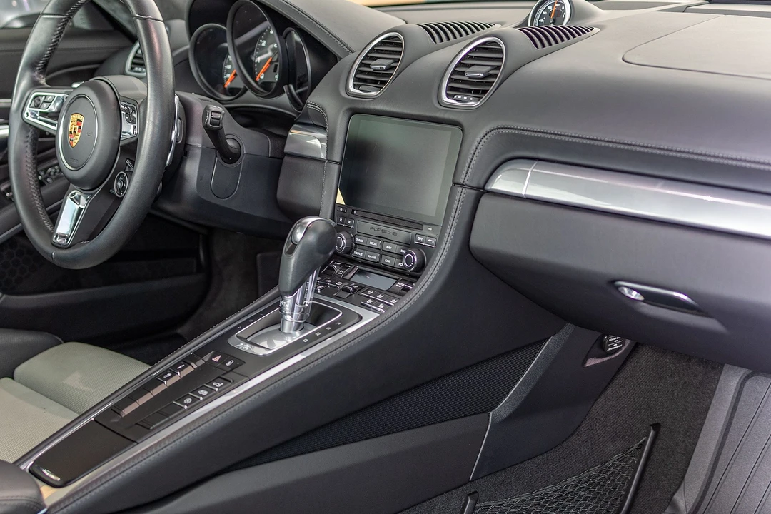 2019 Porsche 718 Cayman GTS - Image 15 of 30