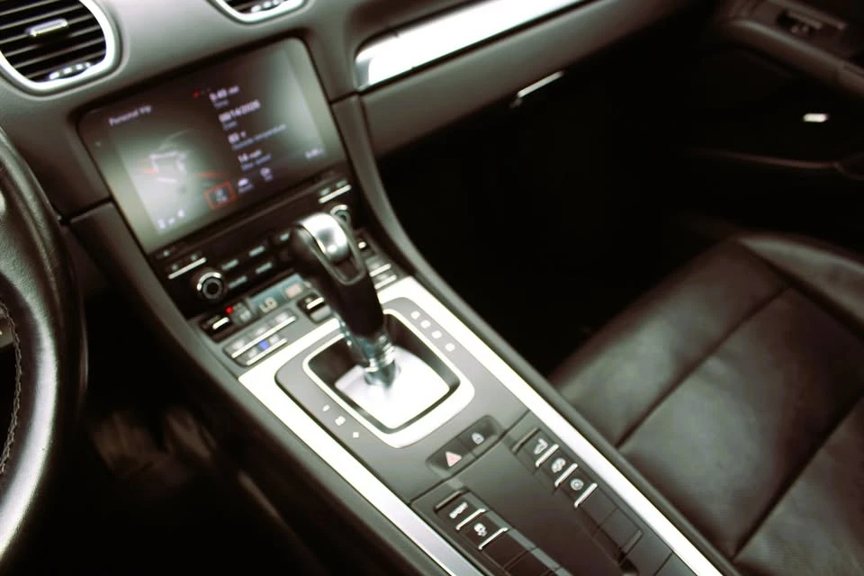 2019 Porsche 718 Cayman - Image 16 of 20
