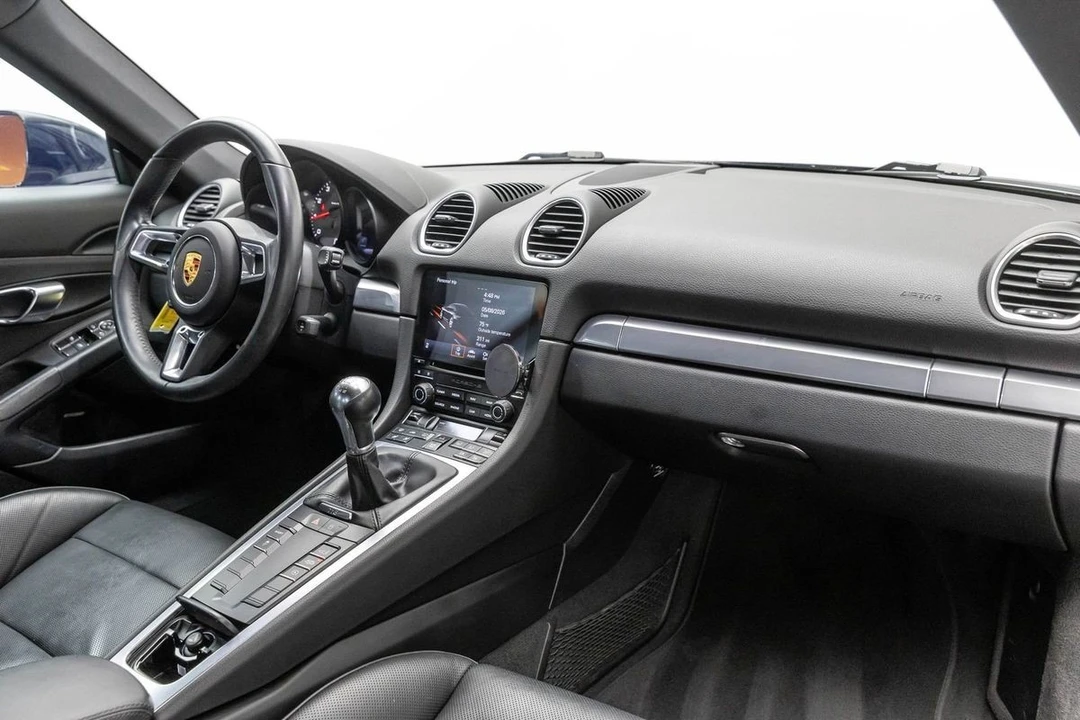 2019 Porsche 718 Cayman S - Image 15 of 31