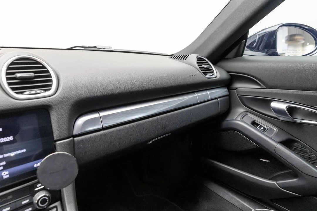 2019 Porsche 718 Cayman S - Image 18 of 31