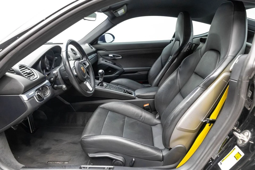 2019 Porsche 718 Cayman S - Image 13 of 31