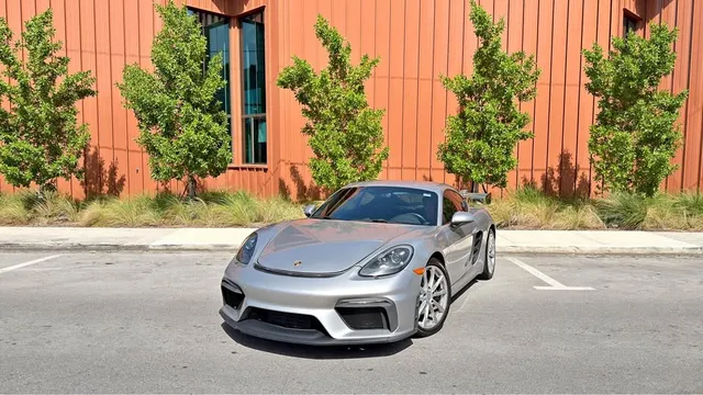 2019 Porsche 718 Cayman T Coupe