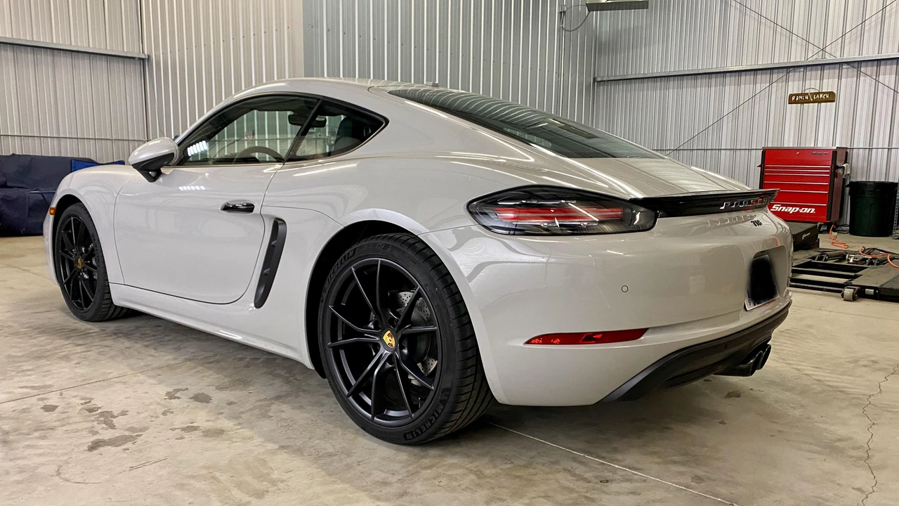 2019 Porsche 718 Cayman - Image 10 of 31