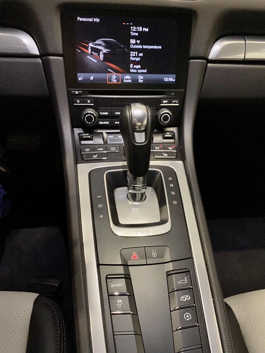 2019 Porsche 718 Cayman - Image 31 of 31