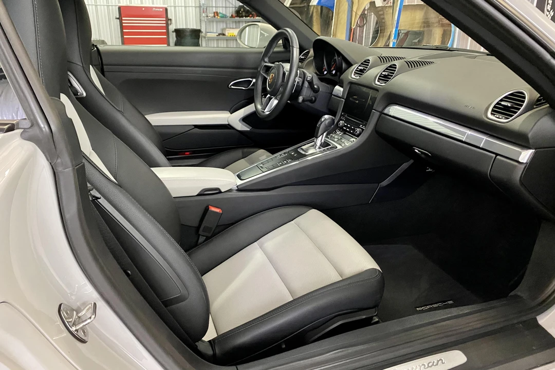 2019 Porsche 718 Cayman - Image 25 of 31