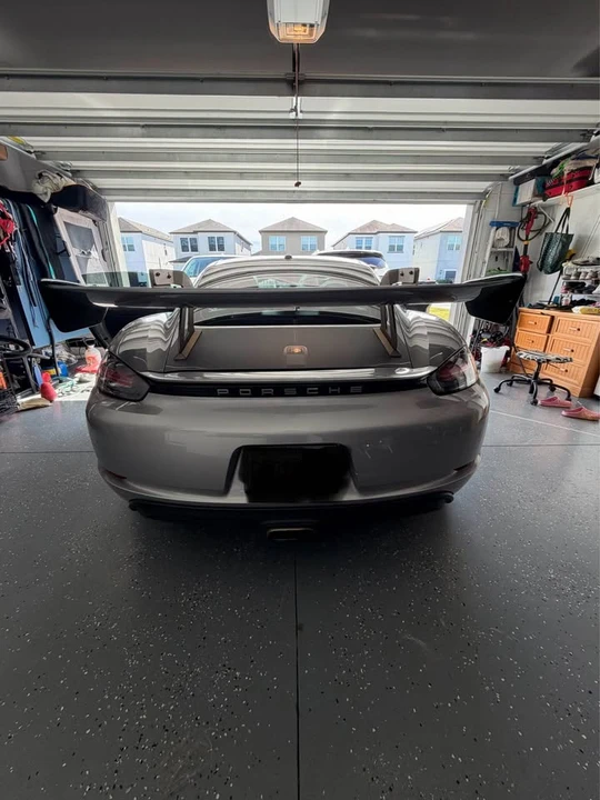 2019 Porsche 718 Cayman - Image 9 of 10