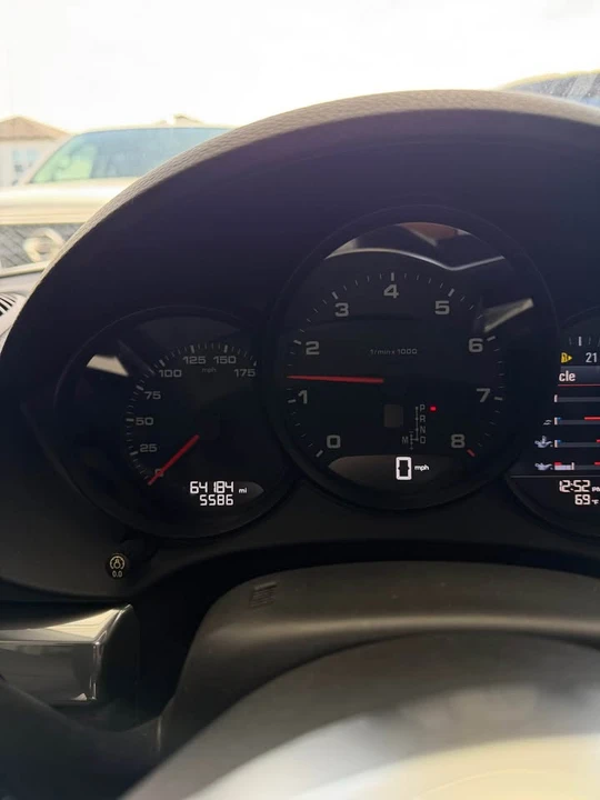 2019 Porsche 718 Cayman - Image 10 of 10