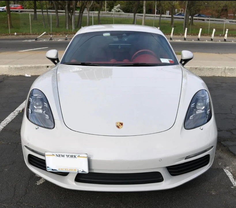 2019 Porsche 718 Cayman - Image 8 of 31