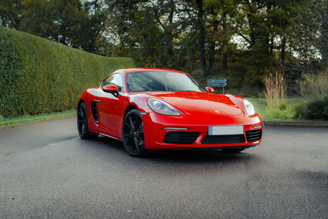 2019 Porsche 718 Cayman - Image 11 of 21