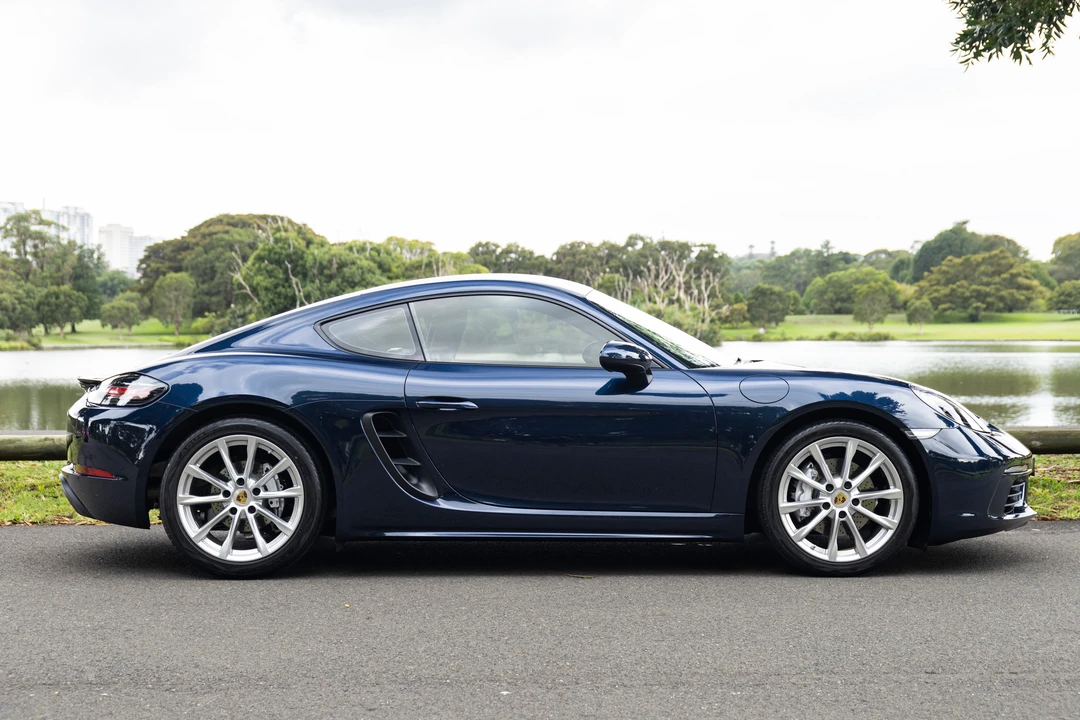 2019 Porsche 718 Cayman - Image 8 of 31