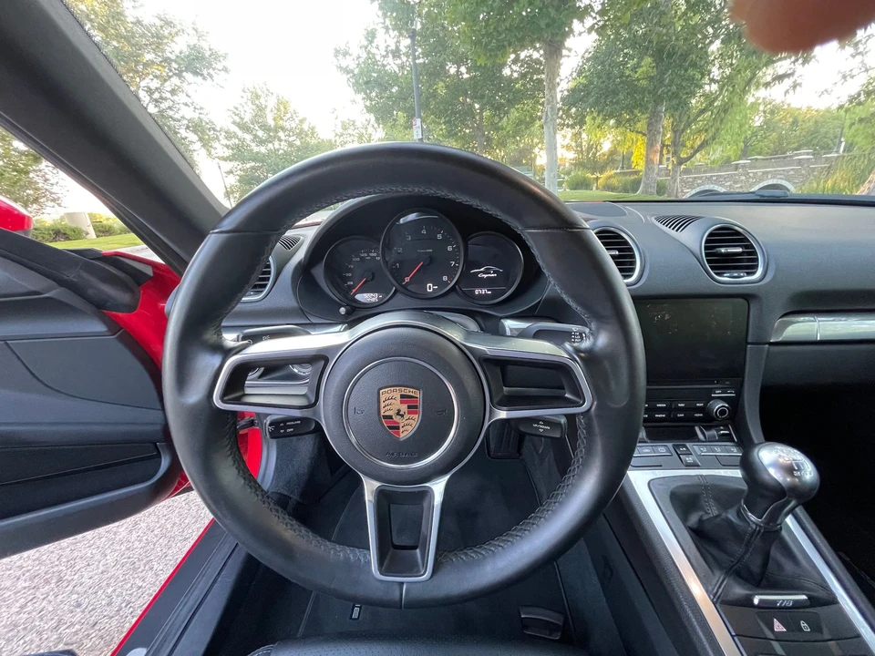 2019 Porsche 718 Cayman - Image 11 of 16
