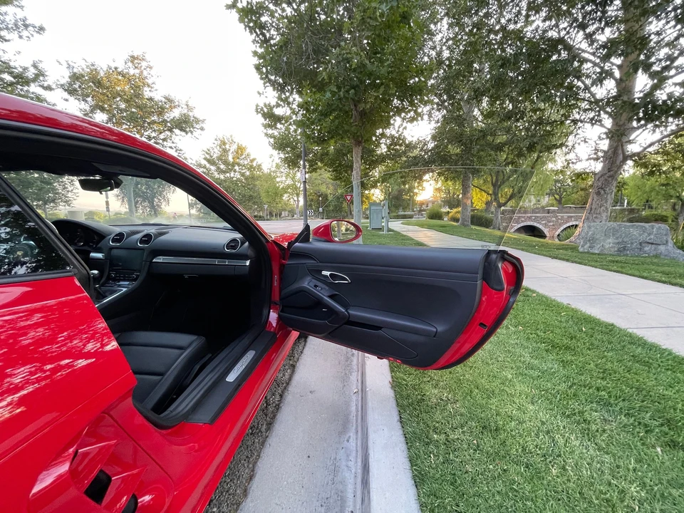 2019 Porsche 718 Cayman - Image 14 of 16