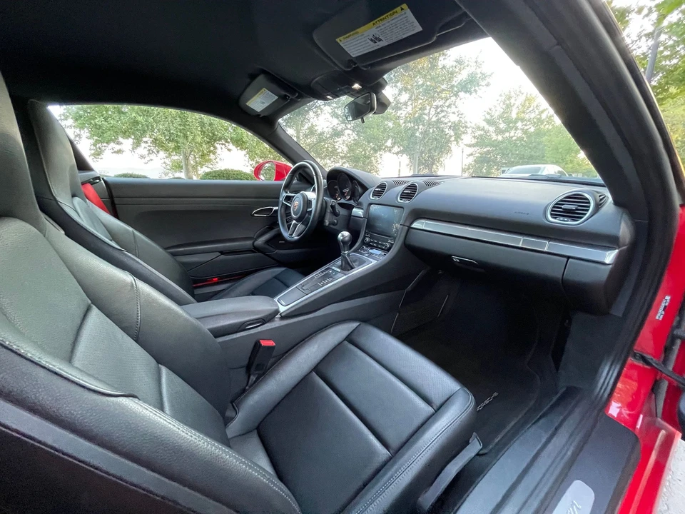 2019 Porsche 718 Cayman - Image 15 of 16