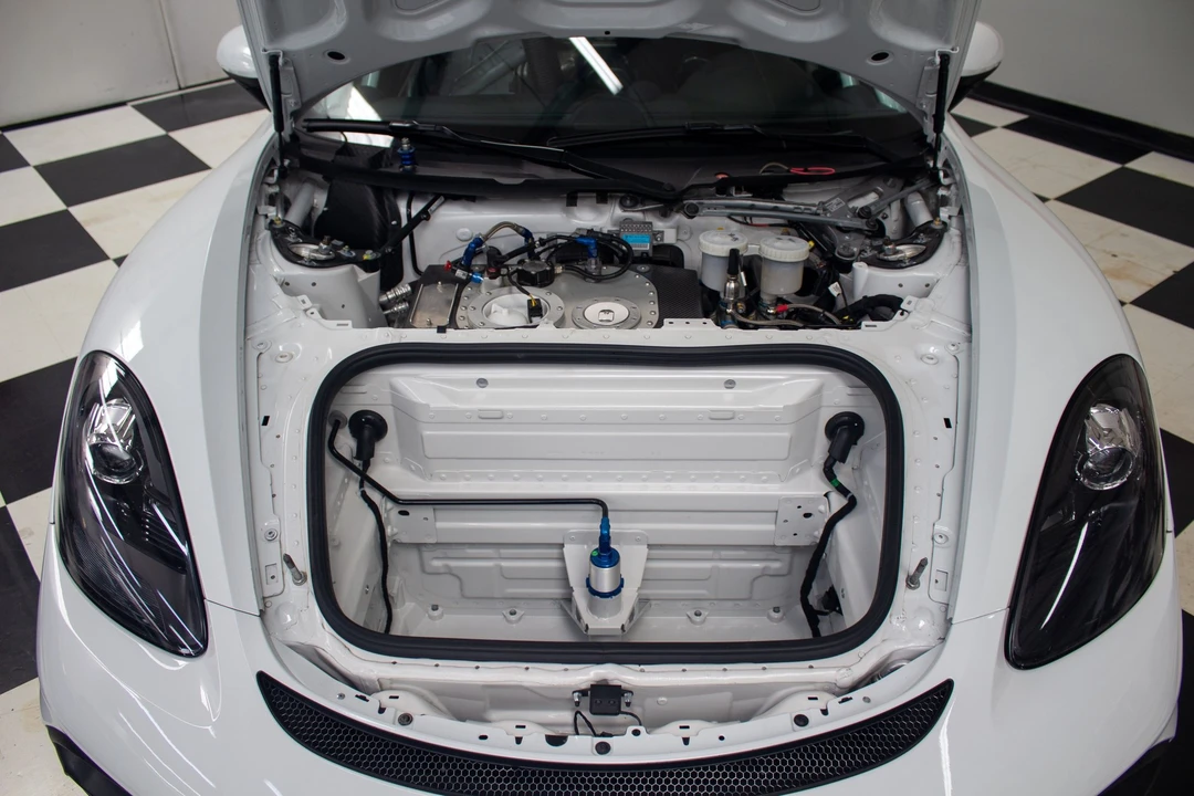 2019 Porsche 718 Cayman GT4 - Image 19 of 31