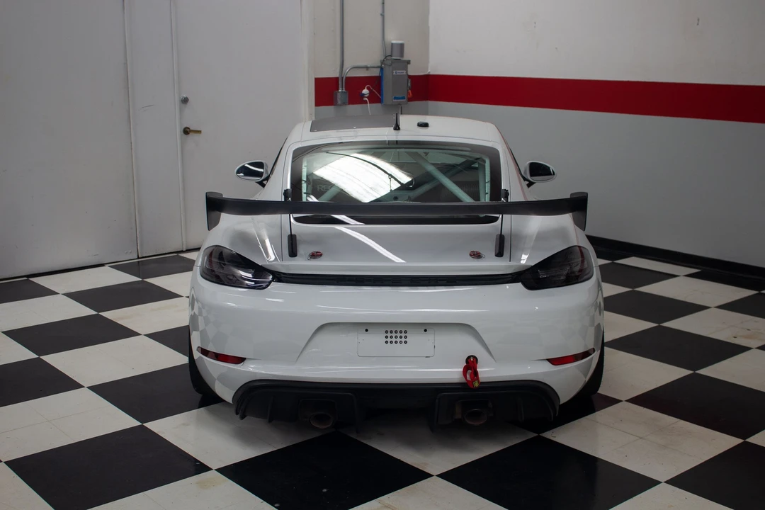 2019 Porsche 718 Cayman GT4 - Image 9 of 31